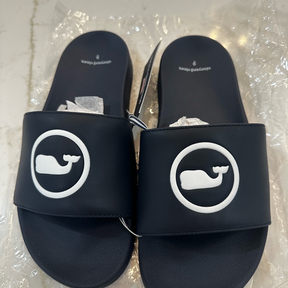 Vineyard Vines Navy Pool Slide Sandals